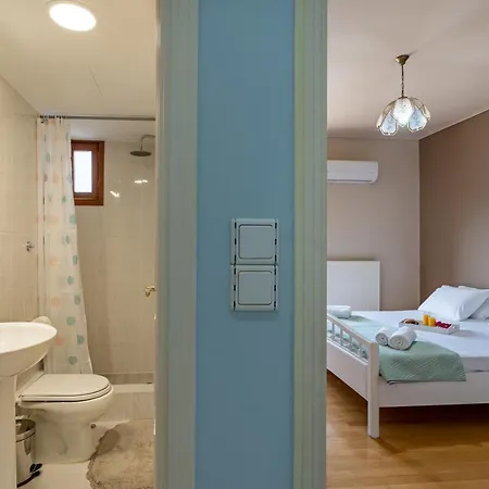 Vilă La Serena & Farm With Heated Pool *